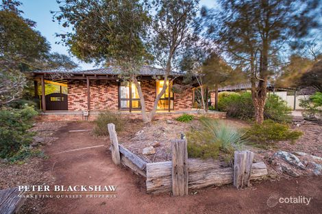 Property photo of 27 Mathieson Crescent Weetangera ACT 2614