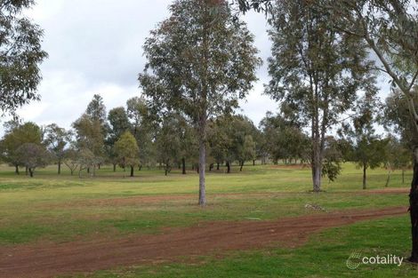 Property photo of 88 Lakeside Circuit Dubbo NSW 2830