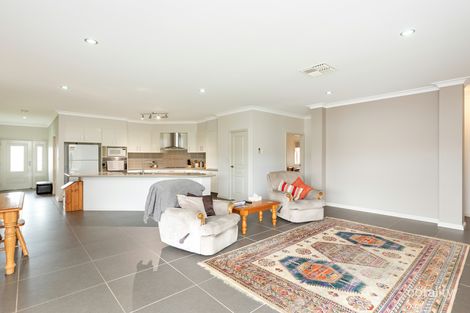 Property photo of 12 Lily Close Kootingal NSW 2352