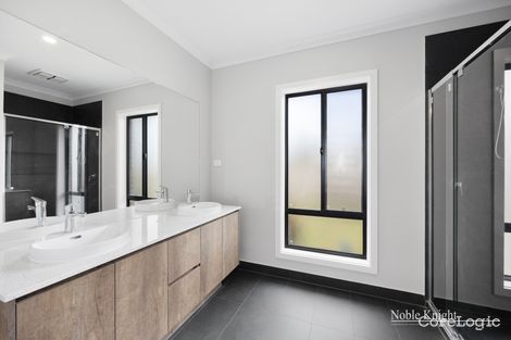 Property photo of 23 Newbery Chase Yea VIC 3717