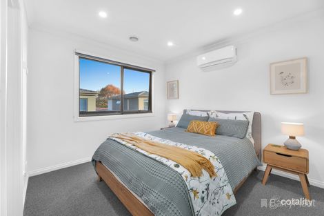 Property photo of 3 Wildflower Place Kilsyth VIC 3137