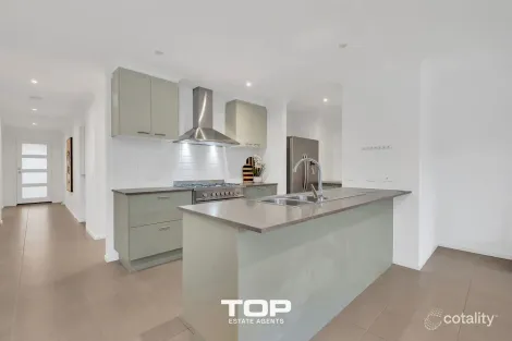 Property photo of 49 Grandstand Crescent Clyde North VIC 3978