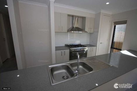 Property photo of 77 Solitude Crescent Point Cook VIC 3030