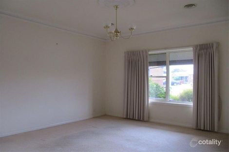 Property photo of 3 Lakeside Court Hamilton VIC 3300