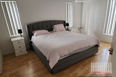 Property photo of 4 Rennex Ramble Ellenbrook WA 6069
