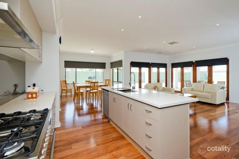 Property photo of 26 Traminer Row Werribee VIC 3030