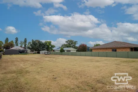 Property photo of 16 Blessing Street Glen Innes NSW 2370