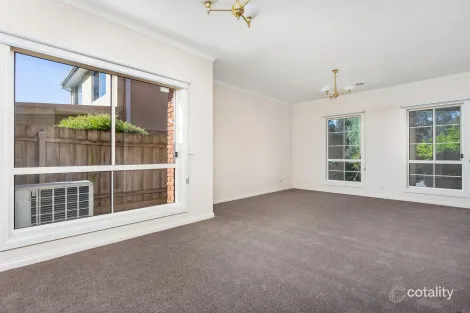 Property photo of 4 Wilkinson Place Glen Waverley VIC 3150