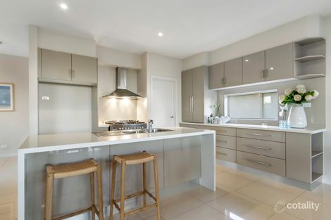 Property photo of 11 Crampton Chase Sandhurst VIC 3977