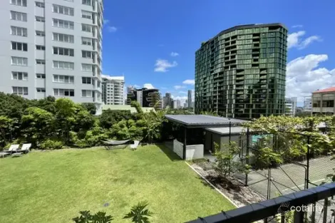 8/83 O'Connell St, Kangaroo Point, QLD 4169