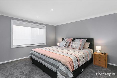 Property photo of 5 Ilkoara Grove Cordeaux Heights NSW 2526