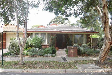 8 Sugarloaf Cl, Burwood East, VIC 3151