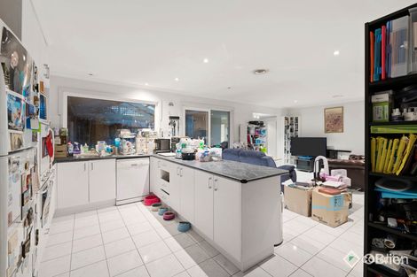 Property photo of 12 Stephanie Close Berwick VIC 3806