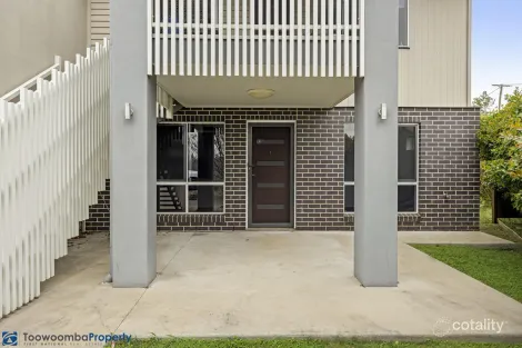 Property photo of 1/38 Stephen Street South Toowoomba QLD 4350