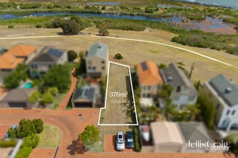 Property photo of 33 Sandpiper Place Williamstown VIC 3016