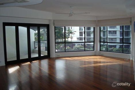 Property photo of 1/8 First Avenue Broadbeach QLD 4218