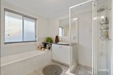 Property photo of 53 Haldham Crescent Regents Park QLD 4118