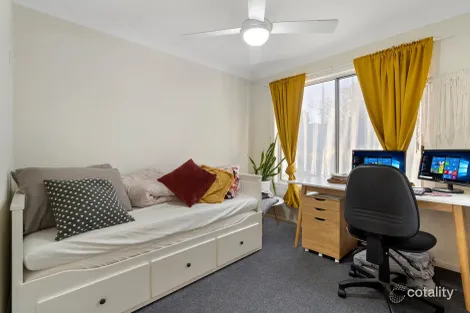 Property photo of 53 Haldham Crescent Regents Park QLD 4118