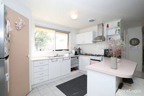 Property photo of 16 Lansell Drive Cranbourne North VIC 3977