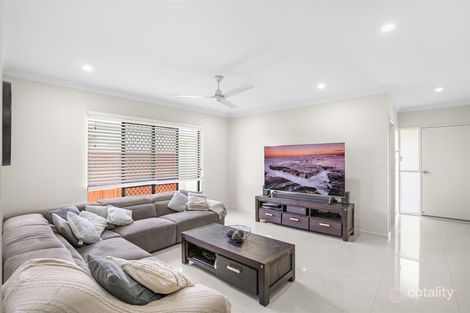Property photo of 35 Arrowsmith Close Smithfield QLD 4878