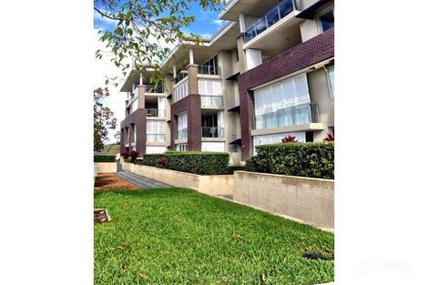 Property photo of 3029 The Boulevarde Benowa QLD 4217