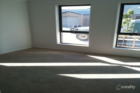 Property photo of 102 Oodgeroo Avenue Franklin ACT 2913