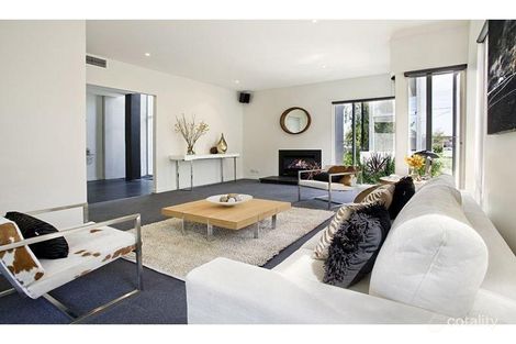 Property photo of 33 Middle Crescent Brighton VIC 3186