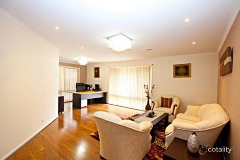 Property photo of 17 Orion Way Roxburgh Park VIC 3064
