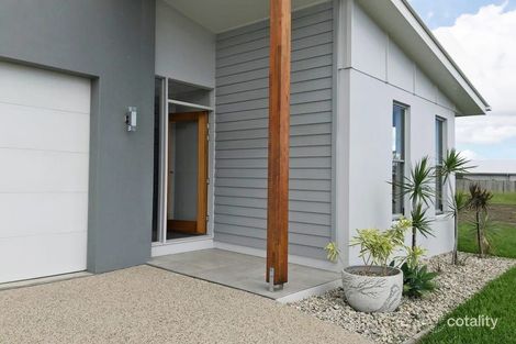 Property photo of 33 Primavera Boulevard Beaconsfield QLD 4740