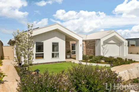 18 Holman Dr, Kelso, NSW 2795
