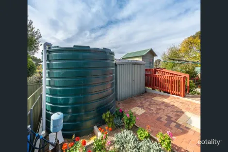Property photo of 6 Wattlebird Court Mount Barker SA 5251