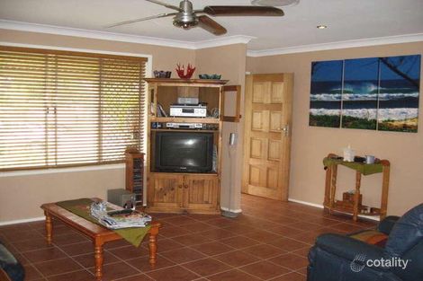 Property photo of 17 Araluen Avenue Palm Beach QLD 4221