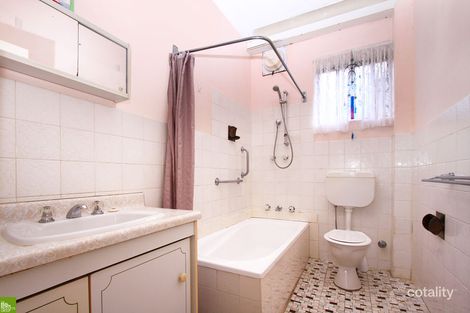 Property photo of 1/13 Zelang Avenue Figtree NSW 2525