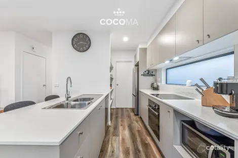 Property photo of 23 Drummond Circuit Springvale South VIC 3172