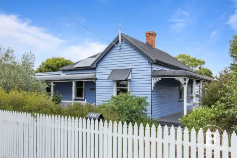 Property photo of 124 Moore Street Ararat VIC 3377