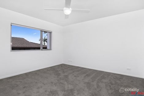 Property photo of 2/101 Pohlman Street Southport QLD 4215