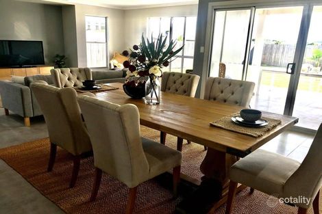 Property photo of 33 Primavera Boulevard Beaconsfield QLD 4740