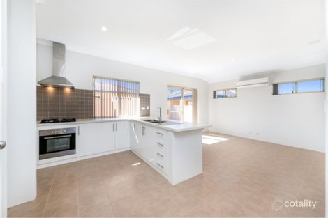 Property photo of 2/40 Zlinya Circle Spearwood WA 6163