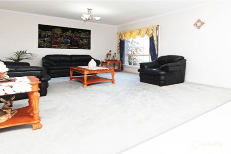 Property photo of 7 St Ronans Grove South Morang VIC 3752