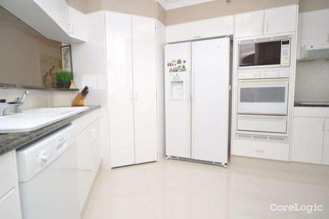 Property photo of 18E/5 Bayview Street Runaway Bay QLD 4216