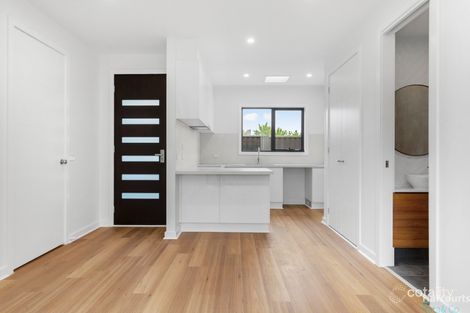 Property photo of 2/22 Curtin Avenue Lalor VIC 3075
