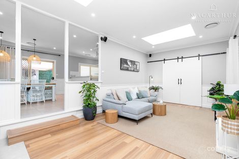 Property photo of 7 Loru Close Kooringal NSW 2650