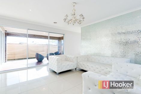 Property photo of 1 Obec Mews Dandenong VIC 3175