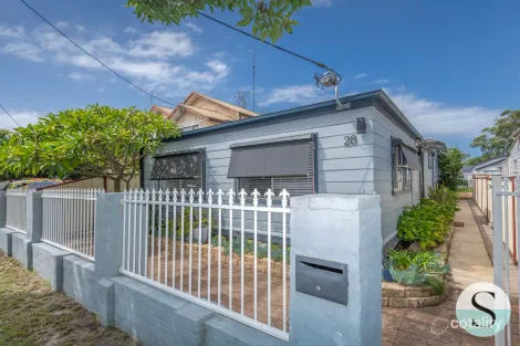 28 Ernest St, Belmont, NSW 2280