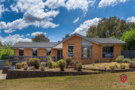 Property photo of 43 Degraves Crescent Wanniassa ACT 2903