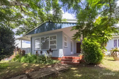 27 Macadamia Dr, Maleny, QLD 4552