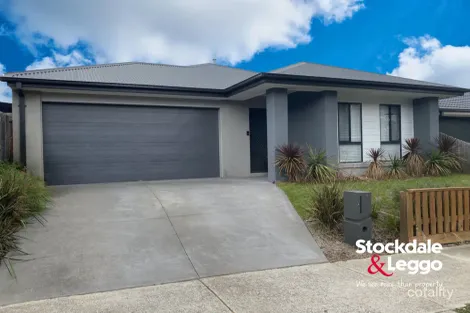 Property photo of 40 Vermilion Drive Greenvale VIC 3059