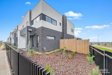 Property photo of 24 Palmerston Walk Werribee VIC 3030