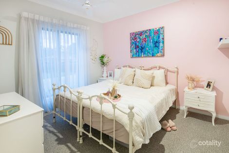 Property photo of 3160 Riverleigh Drive Hope Island QLD 4212