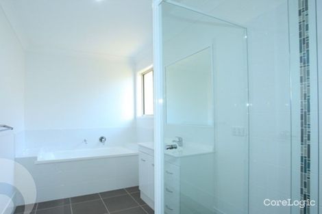 Property photo of 8 Bowerbird Crescent Dakabin QLD 4503